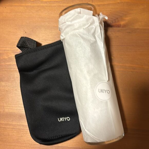 Ukiyo Sense Premium Double-Wall
Glass Tea & Fruit Infuser Bottle in green / NIB - Picture 5 of 5